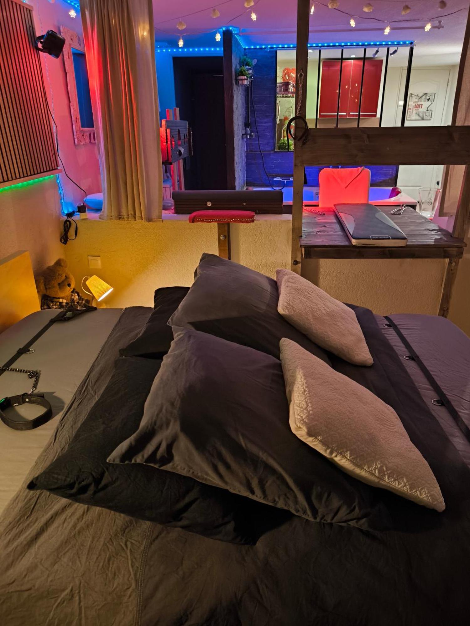 Love-Room Discret 40 M2 Bormes Les Mimosas Village Avec Terrasse المظهر الخارجي الصورة