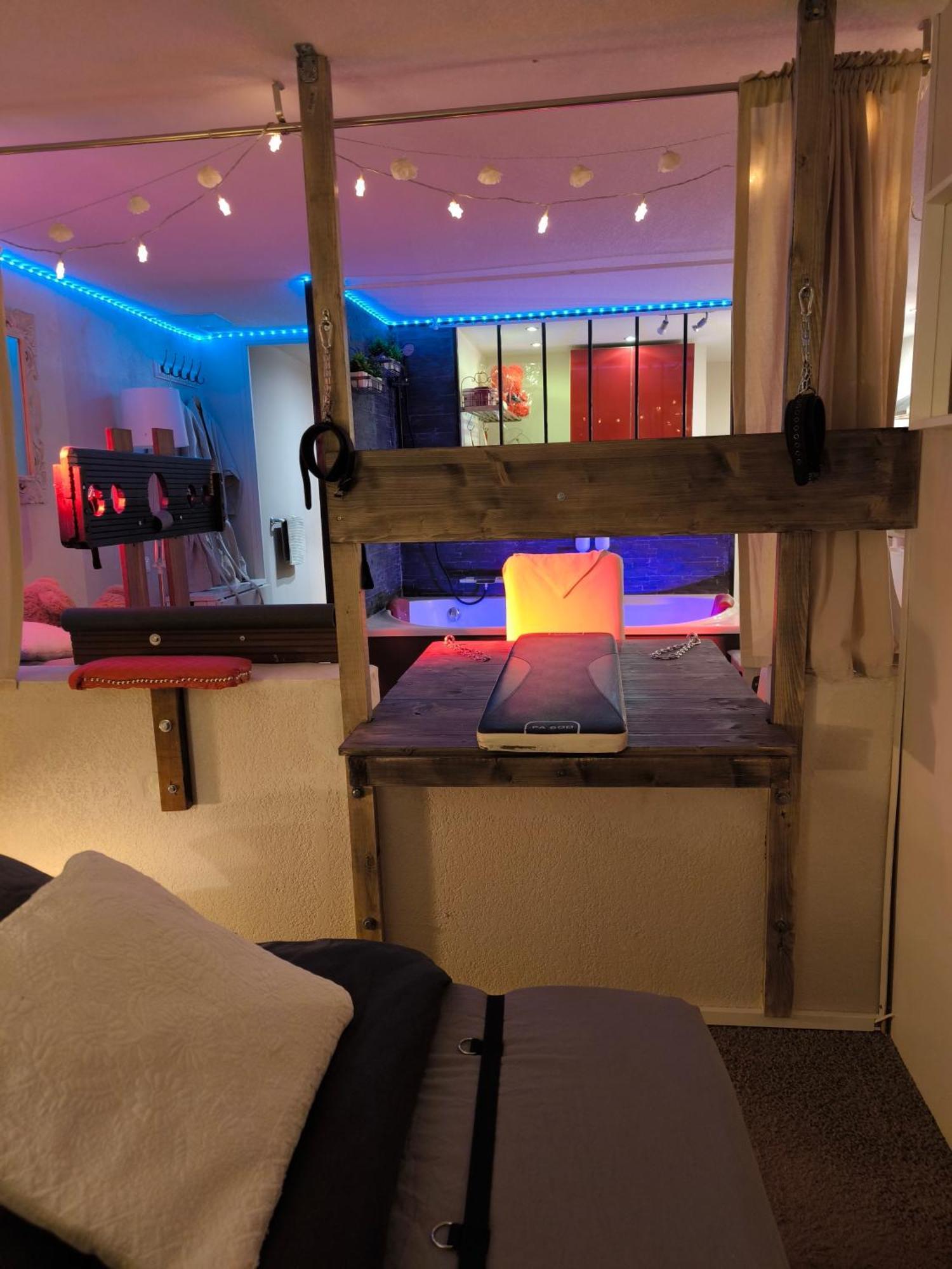 Love-Room Discret 40 M2 Bormes Les Mimosas Village Avec Terrasse المظهر الخارجي الصورة