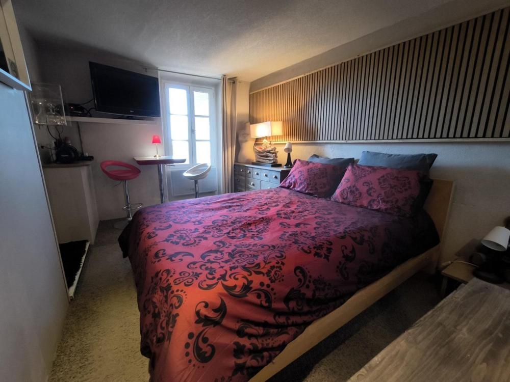 Love-Room Discret 40 M2 Bormes Les Mimosas Village Avec Terrasse المظهر الخارجي الصورة